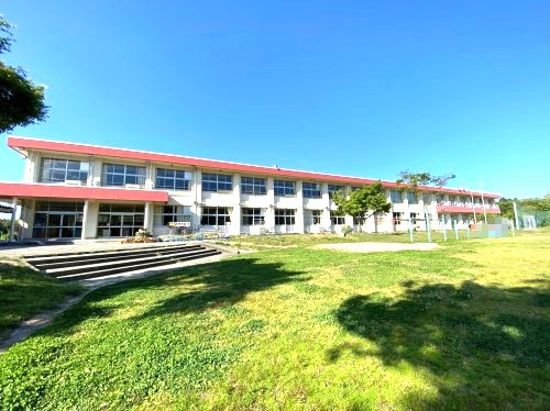 亀山市立亀山南小学校の画像