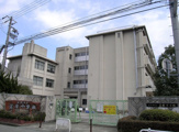 美座小学校