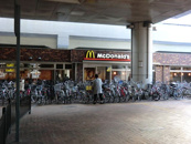 マクドナルド 阪神尼崎駅店