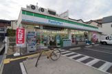 コンビニエンスストア ファミリーマート 尼崎三反田町二丁目店