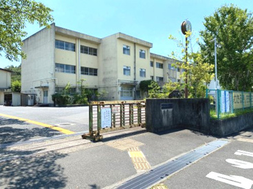 四日市市立常磐西小学校の画像1