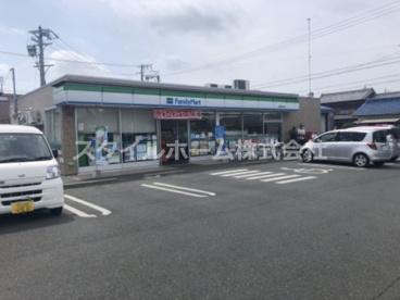 ファミリーマート 豊橋花田町店の画像1