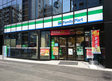 ファミリーマート 北参道駅前店