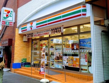 セブン-イレブン 代々木駅北口店の画像1