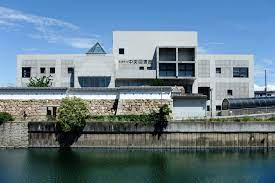 尼崎市立中央図書館の画像1