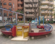 新宿区立花園東公園