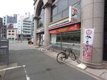 セブンイレブン 名古屋葵3丁目店の画像1