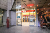 三菱ＵＦＪ銀行 ATMコーナー 西新宿駅前店