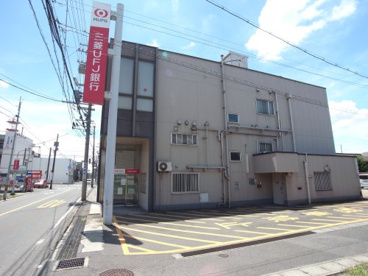 三菱UFJ銀行東海支店の画像1