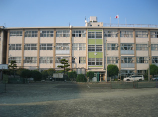 東中学校の画像1