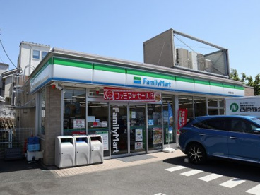 ファミリーマート 市川宮久保店の画像1