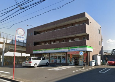 ファミリーマート 市川下貝塚二丁目店の画像1