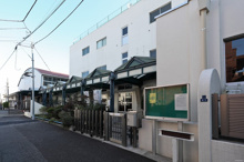 新宿区立牛込第一中学校