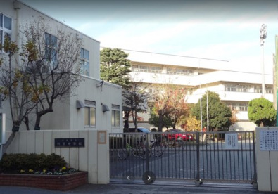 横浜市立鶴見中学校の画像1