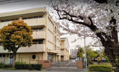 横浜市立下野谷小学校の画像1
