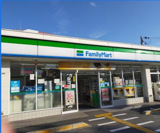 ファミリーマート 豊中小曽根店の画像1