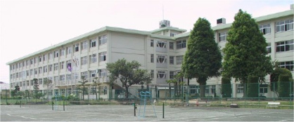 伊勢崎市立第一中学校の画像1