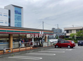 セブンイレブン横浜川和町店