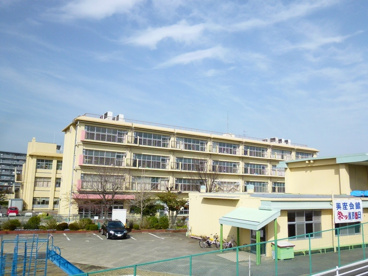 宝塚市立 美座小学校の画像2