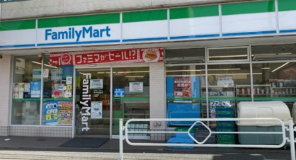 ファミリーマート 横浜南高校前店の画像1