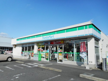 ファミリーマート御坊湯川町財部店の画像1