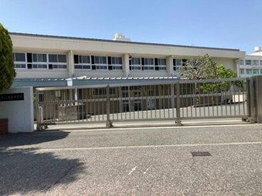横浜市立港南中学校の画像1