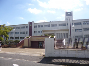 草津高等学校の画像3