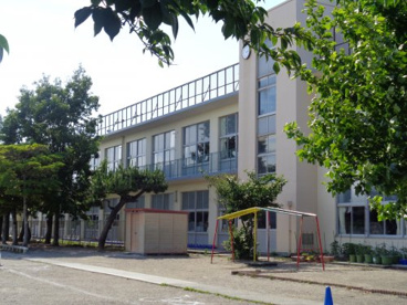 篠原中学校の画像1