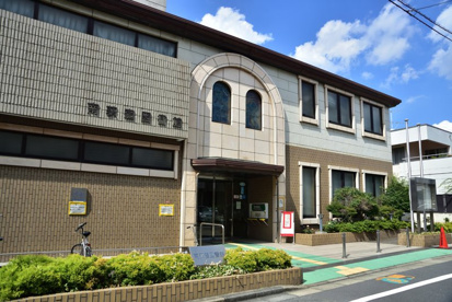 杉並区立南荻窪図書館の画像1