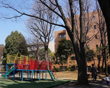 新宿区立もとまち公園