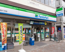 ファミリーマート新宿余丁町店