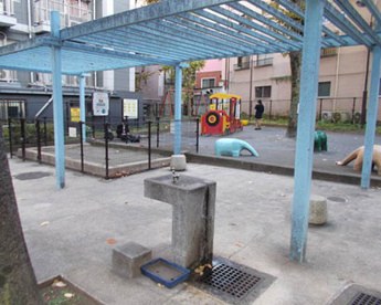 新宿区立みょうが坂児童遊園の画像1