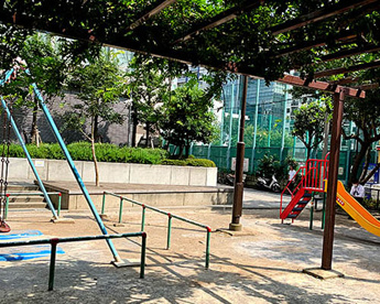 新宿区立大木戸児童遊園の画像1