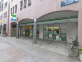 ファミリーマート 幕張ベイタウン店