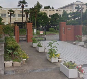 瑞穂ヶ丘中学校の画像1