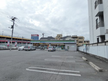 ファミリーマート昭島武蔵野店の画像1