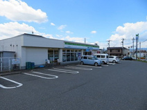 ファミリーマート福生多摩橋通り店