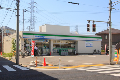 ファミリーマート三鷹中原店の画像1