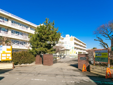 さいたま市立大宮東小学校の画像1