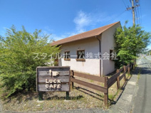 LUCK CAFE