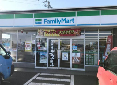 ファミリーマート 美野里西店の画像1