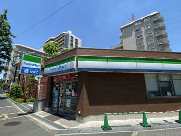 ファミリーマート 緑地公園駅東店の画像1
