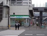 ファミリーマート 千里中央北店