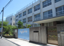 大阪市立清水丘小学校