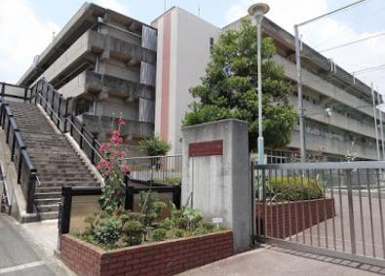 吹田市立佐井寺小学校の画像1