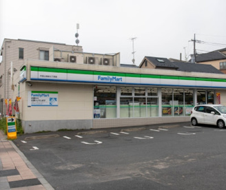 ファミリーマート 大田上池台三丁目店の画像1
