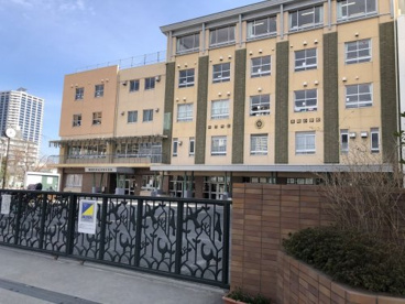 川口市立本町小学校の画像1