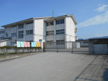 吉井西中学校の画像1