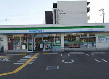 ファミリーマート 堺北長尾町店の画像1