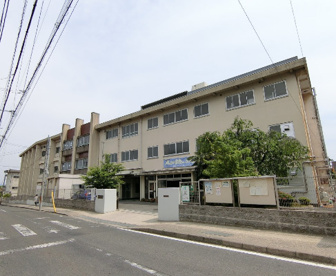 向日市立勝山中学校の画像1